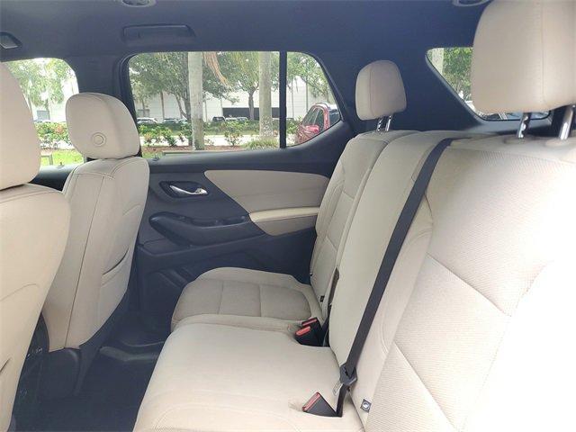 used 2023 Chevrolet Traverse car, priced at $20,251