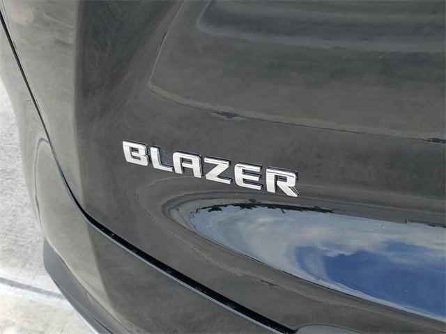 new 2025 Chevrolet Blazer car, priced at $27,584