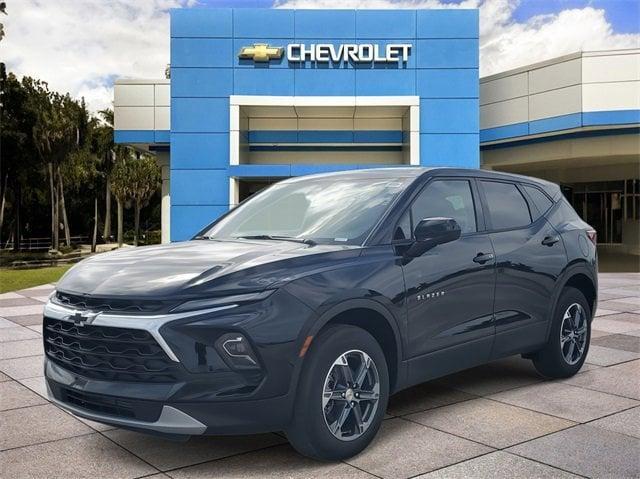 new 2025 Chevrolet Blazer car, priced at $27,584