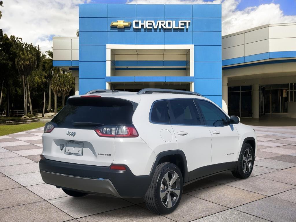 used 2019 Jeep Cherokee car, priced at $15,494