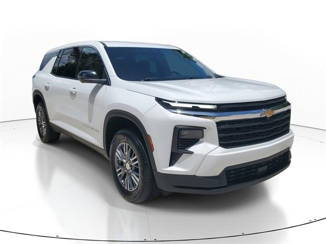 used 2024 Chevrolet Traverse car, priced at $31,699