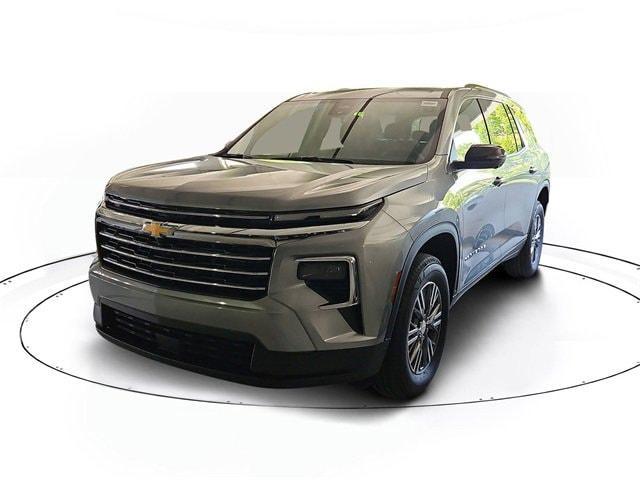 new 2025 Chevrolet Traverse car, priced at $42,569