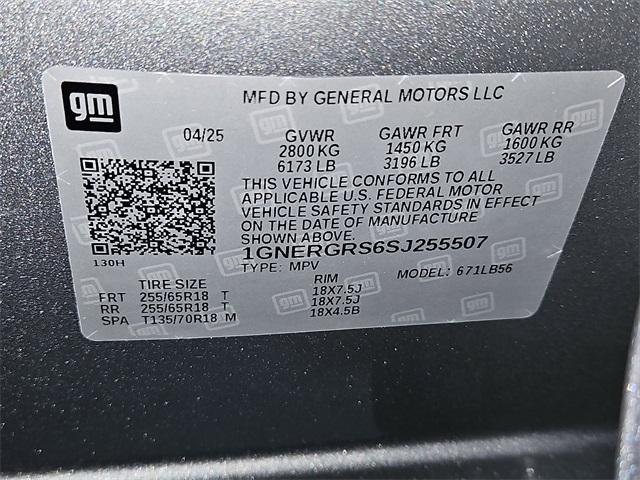 new 2025 Chevrolet Traverse car, priced at $38,069