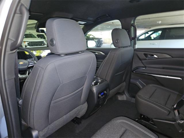 new 2025 Chevrolet Traverse car, priced at $38,069