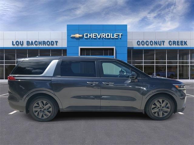used 2023 Kia Carnival car, priced at $24,999