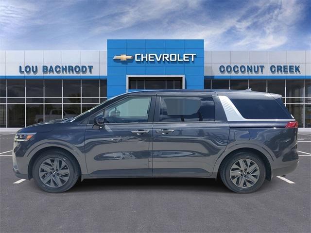 used 2023 Kia Carnival car, priced at $24,999