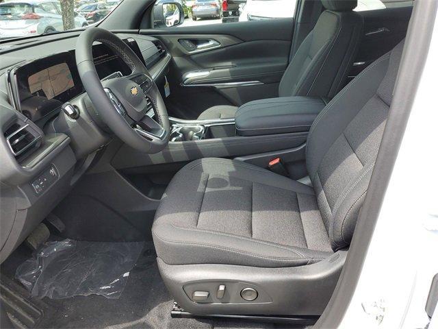 new 2025 Chevrolet Traverse car, priced at $40,469