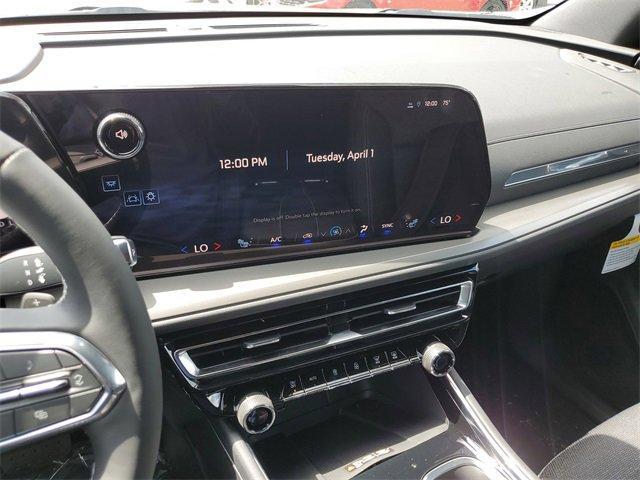 new 2025 Chevrolet Traverse car, priced at $40,469