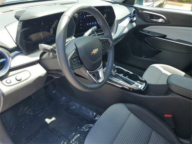 used 2025 Chevrolet Trax car, priced at $19,444