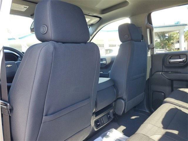 new 2025 Chevrolet Silverado 1500 car, priced at $33,003