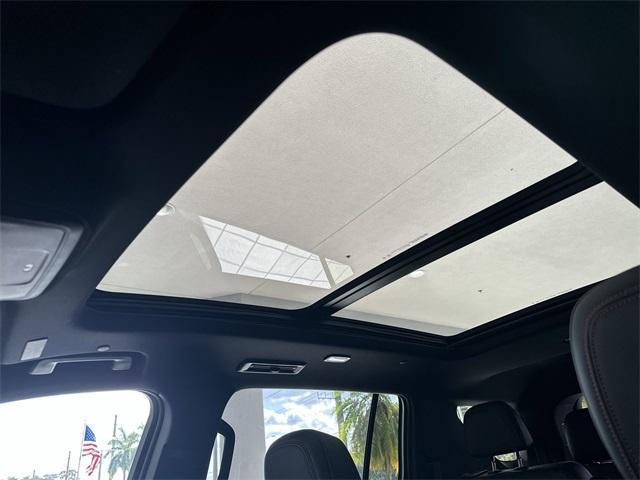 new 2026 Chevrolet Traverse car, priced at $58,345