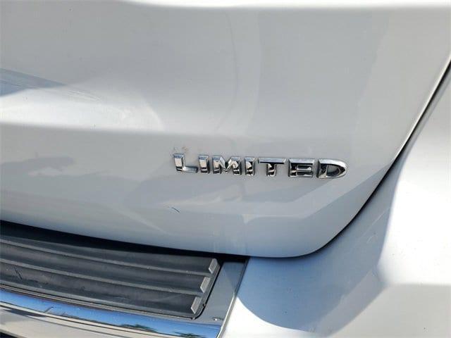 used 2016 Jeep Grand Cherokee car, priced at $12,899