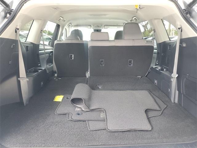 used 2023 Toyota Highlander car, priced at $28,994