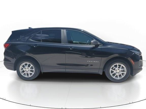 used 2022 Chevrolet Equinox car, priced at $15,999