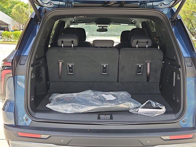 new 2025 Chevrolet Traverse car, priced at $42,569