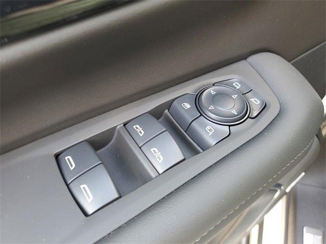 new 2025 Chevrolet Suburban car, priced at $70,010
