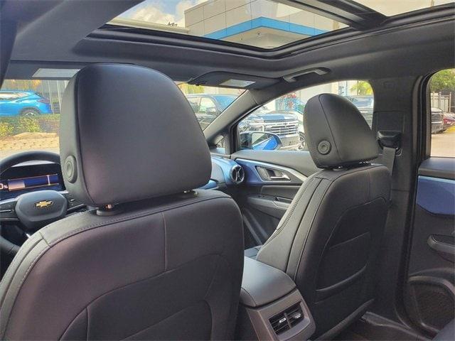 new 2025 Chevrolet Equinox EV car, priced at $37,833