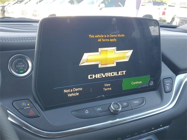 new 2025 Chevrolet Blazer car, priced at $32,910