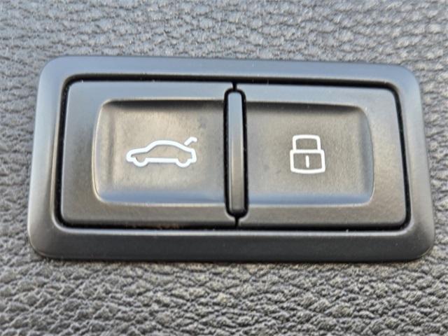 used 2023 Audi SQ5 car, priced at $43,871