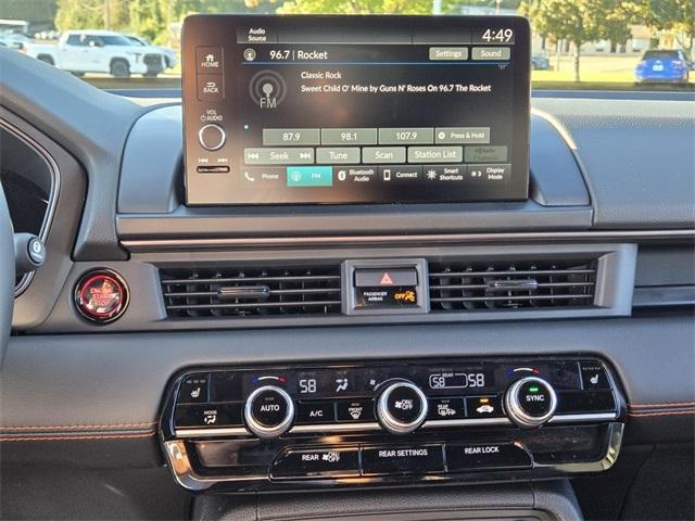 new 2025 Honda Pilot car, priced at $51,350