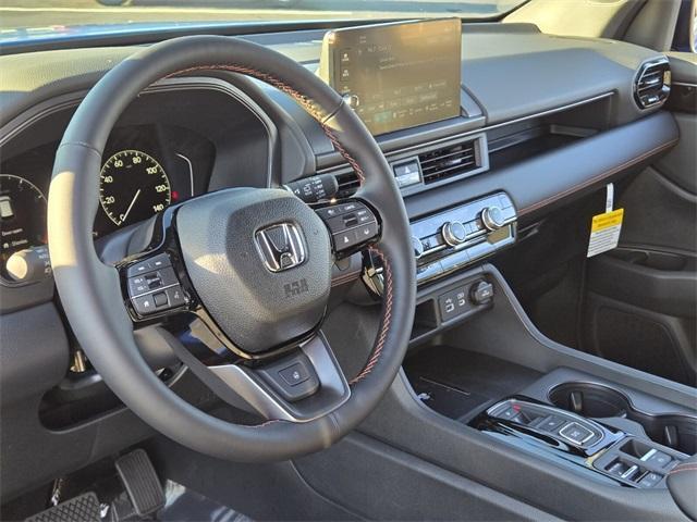 new 2025 Honda Pilot car, priced at $51,350