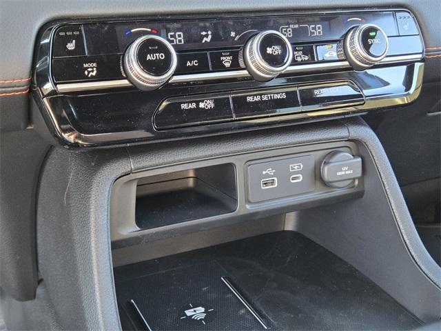 new 2025 Honda Pilot car, priced at $51,350