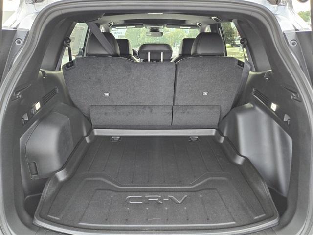 new 2026 Honda CR-V Hybrid car, priced at $40,175