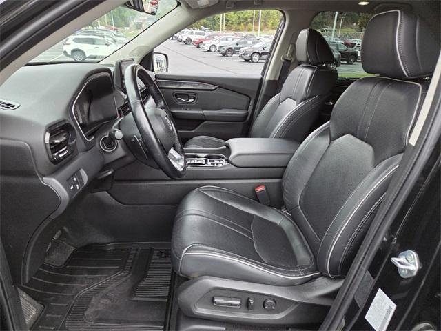 used 2023 Honda Pilot car, priced at $45,418