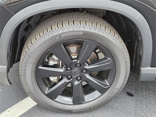 used 2023 Honda Pilot car, priced at $45,418