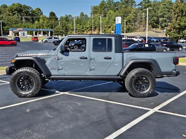 used 2024 Jeep Gladiator car, priced at $47,034