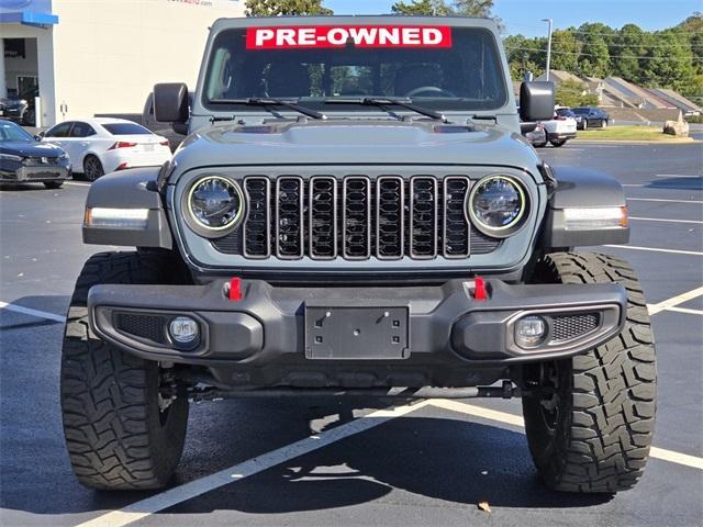 used 2024 Jeep Gladiator car, priced at $47,034