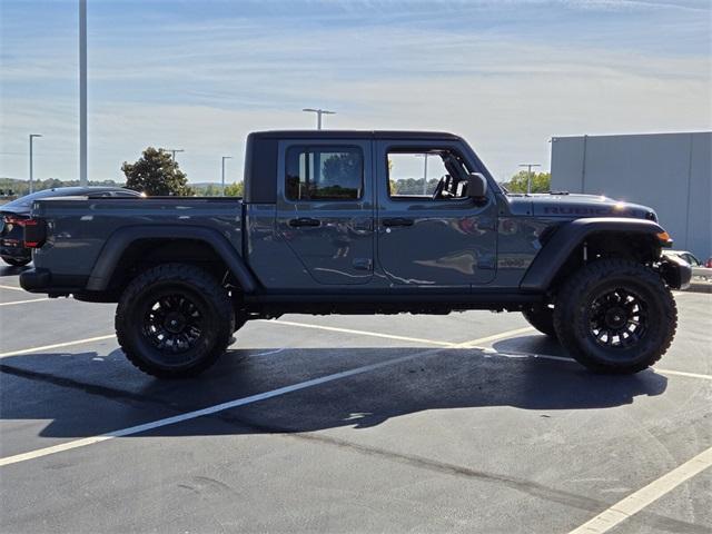 used 2024 Jeep Gladiator car, priced at $47,034