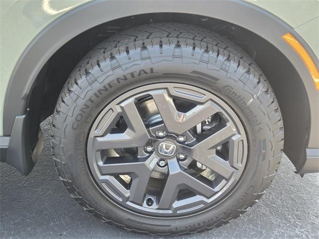 new 2026 Honda CR-V Hybrid car, priced at $40,705