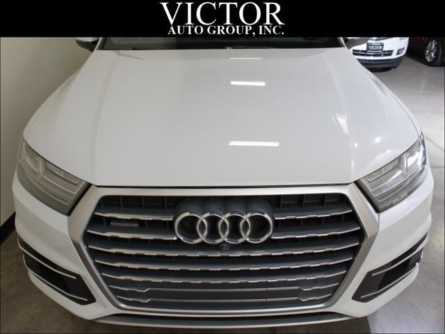 used 2018 Audi Q7 car, priced at $22,584