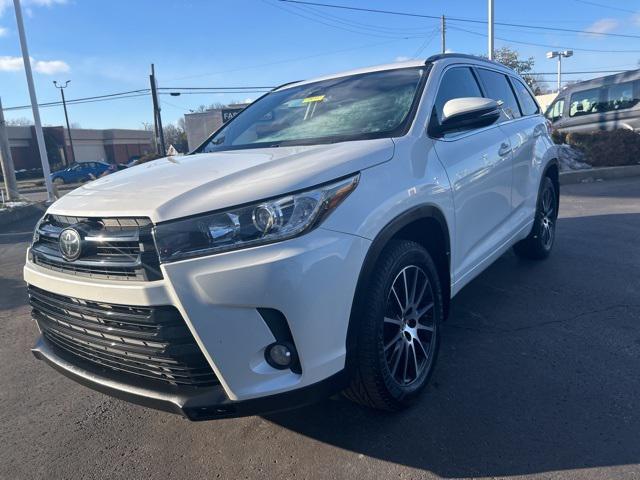 used 2018 Toyota Highlander car, priced at $26,000