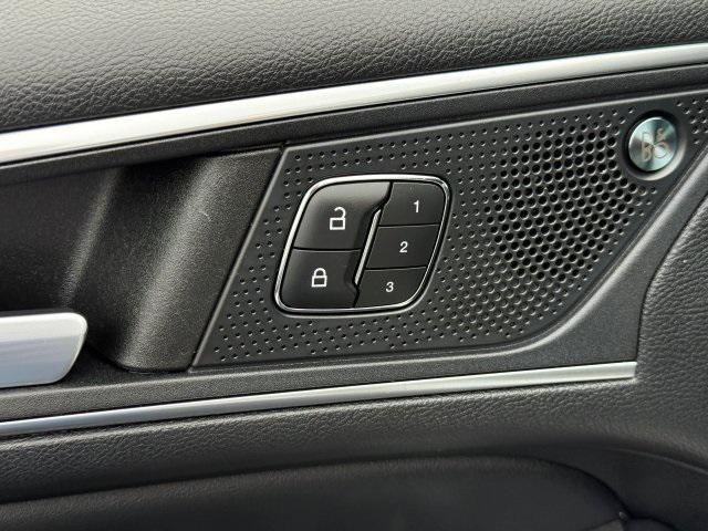 used 2022 Ford Edge car, priced at $23,163