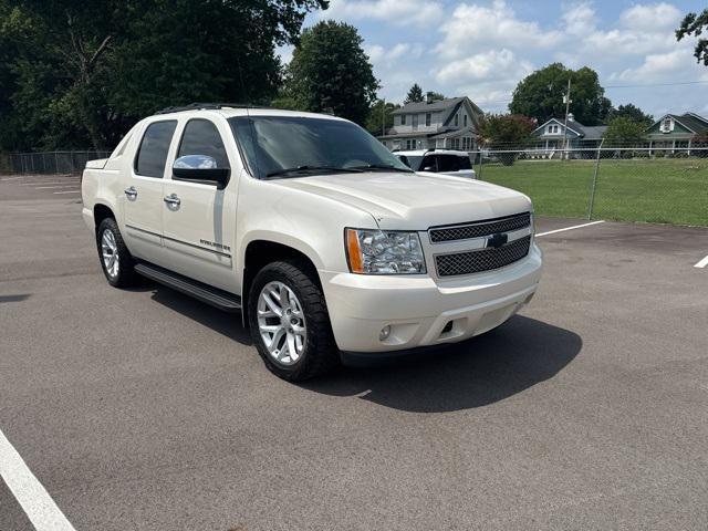 used 2011 Chevrolet Avalanche car