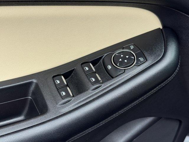 used 2022 Ford Edge car, priced at $26,300