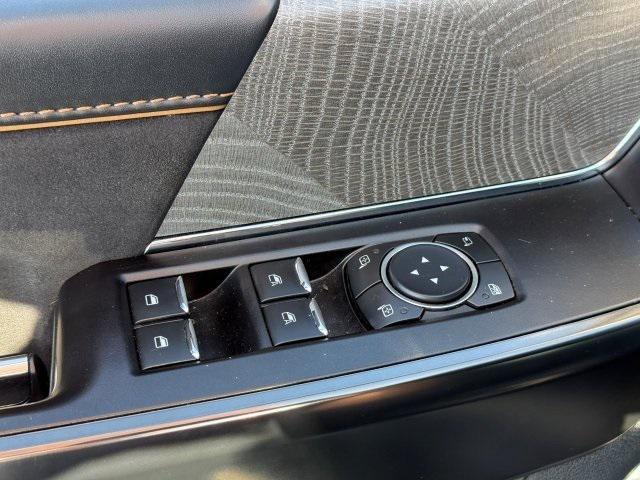 used 2021 Ford F-150 car, priced at $40,565