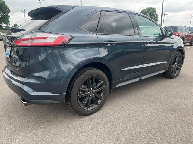 used 2022 Ford Edge car