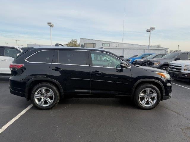 used 2016 Toyota Highlander car, priced at $19,849