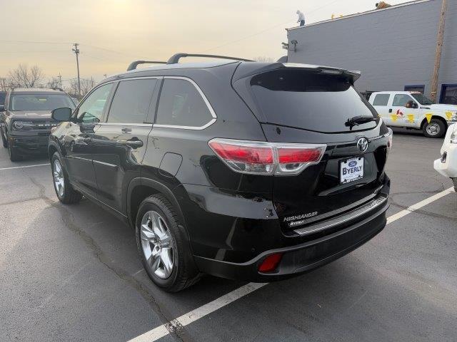 used 2016 Toyota Highlander car, priced at $19,849