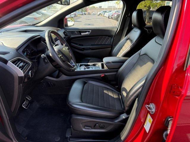 used 2024 Ford Edge car, priced at $31,999