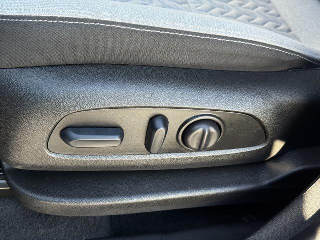 used 2023 Chevrolet Equinox car, priced at $21,000