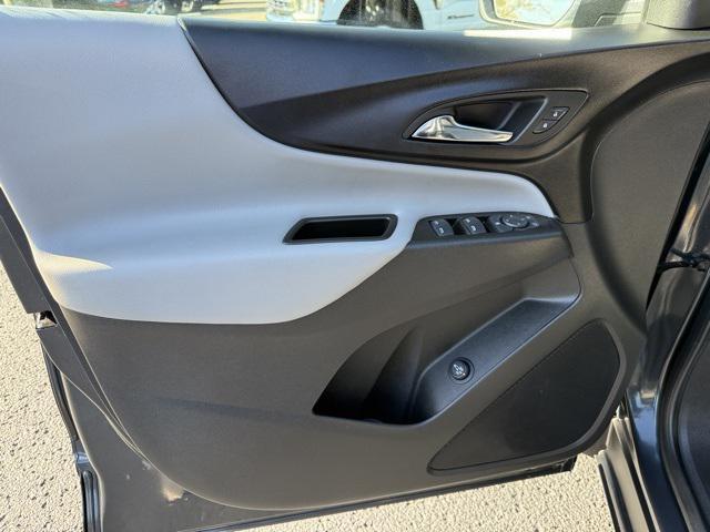 used 2023 Chevrolet Equinox car, priced at $21,000