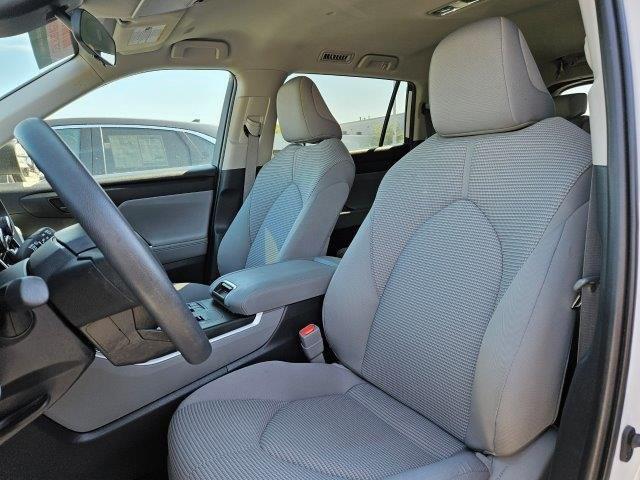 used 2023 Toyota Highlander car, priced at $30,548