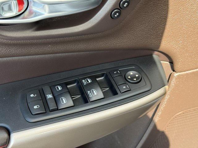 used 2017 Jeep Cherokee car, priced at $14,548