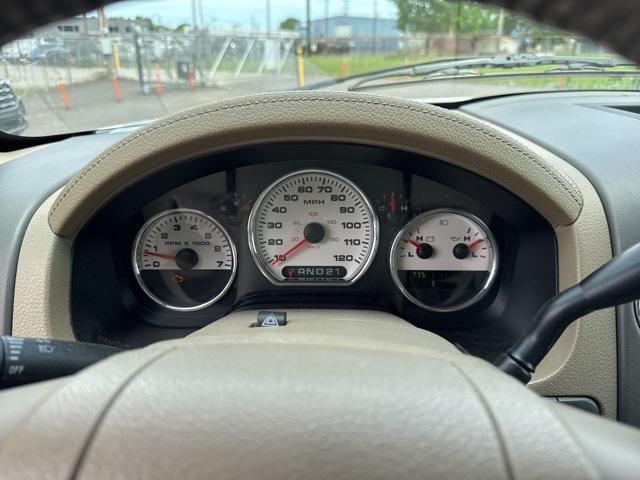 used 2005 Ford F-150 car, priced at $6,000