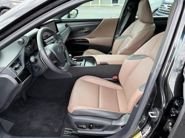 used 2024 Lexus ES 350 car, priced at $43,678