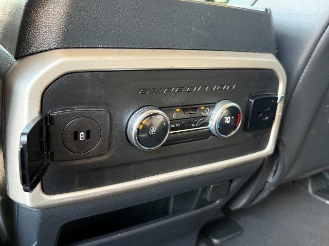 used 2024 Ford Expedition car, priced at $47,157